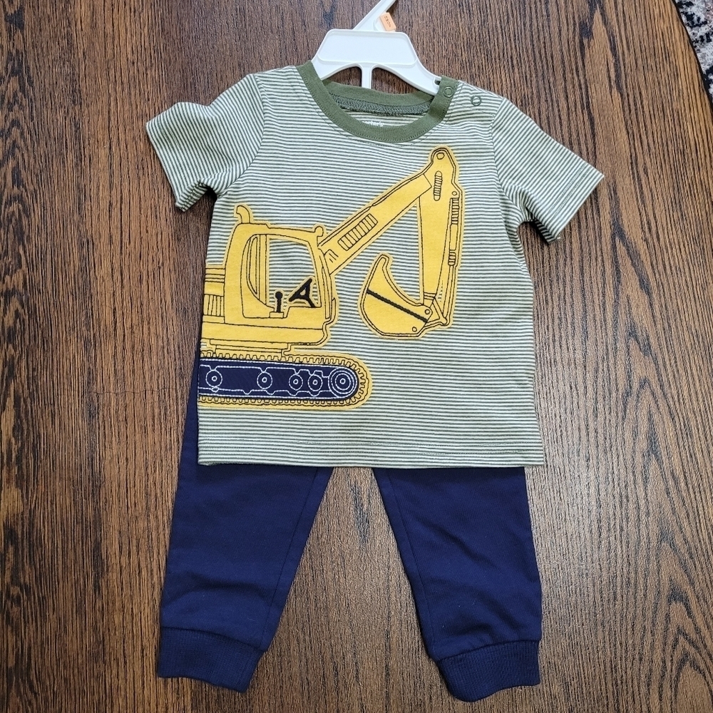Carter's Construction 2 Piece T-shirt pants Set Size Boy's 12 Months NEW - Picture 1 of 5